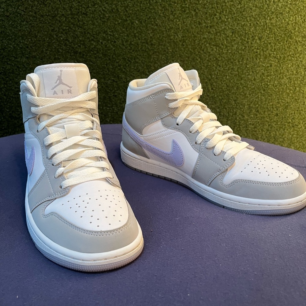 Available…NIKE Air Jordan 1 mid NWOT hard to find size 8 !